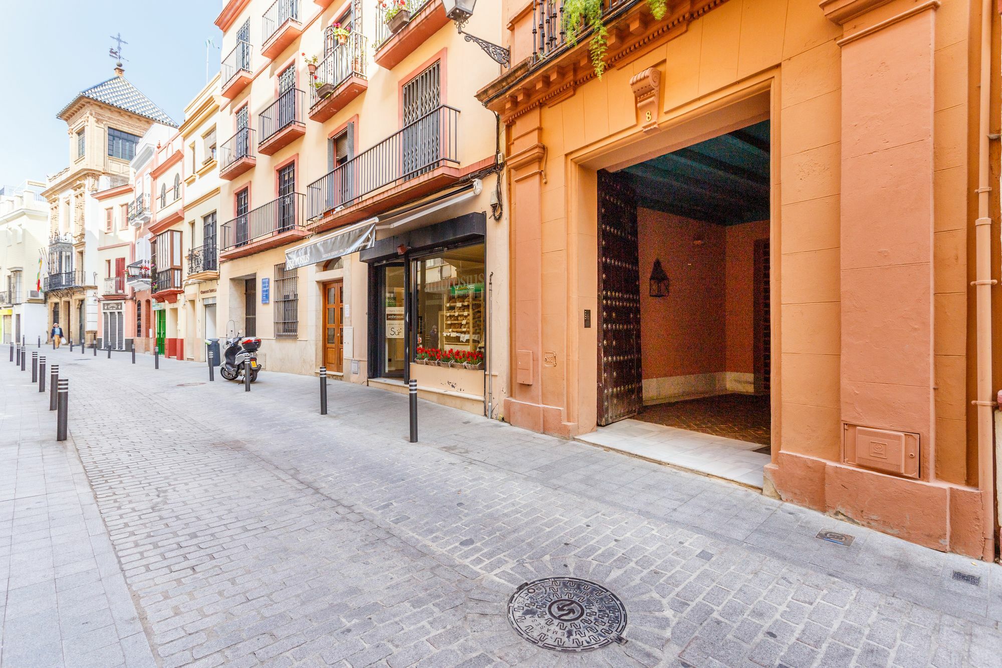 Apartamento Carlos Canal Seville Exterior photo